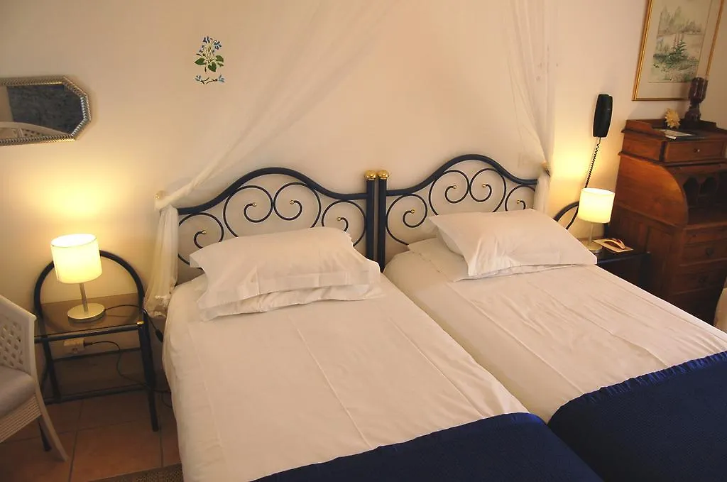 Appart'Hotel Villa Elaia Puyméras 3*,
