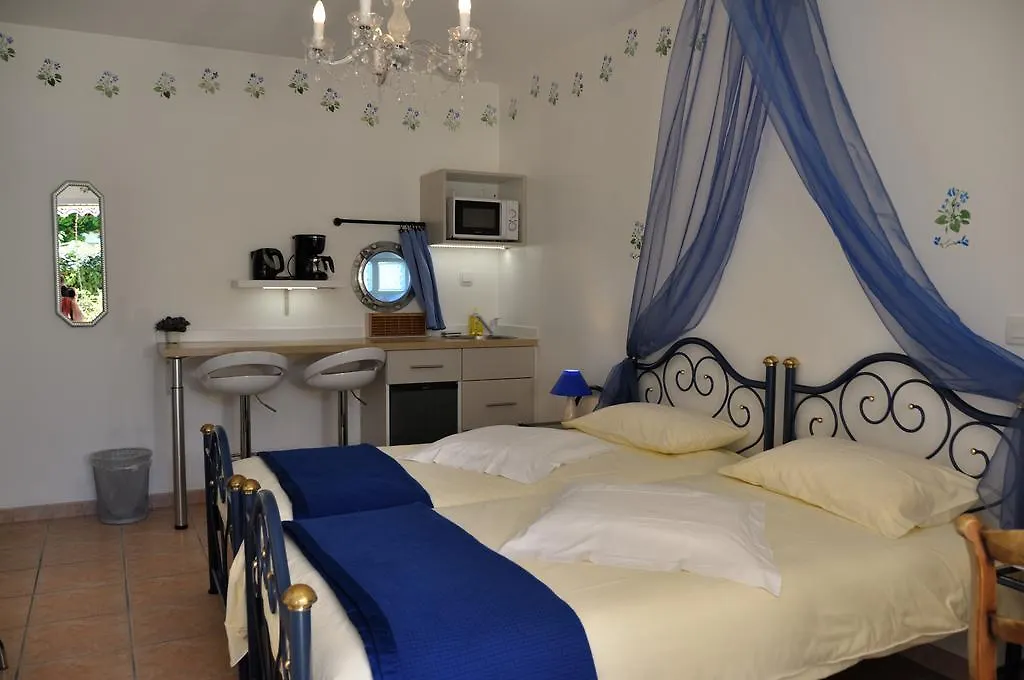 Appart'Hotel Villa Elaia Puyméras Hotel