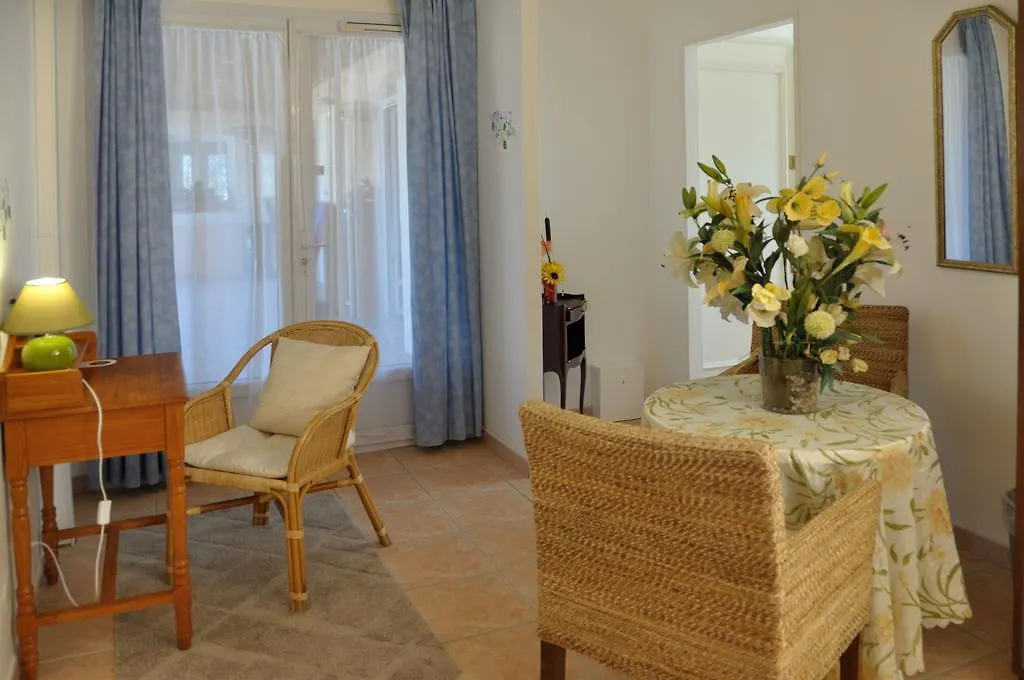 Hotel Appart'Hotel Villa Elaia Puyméras