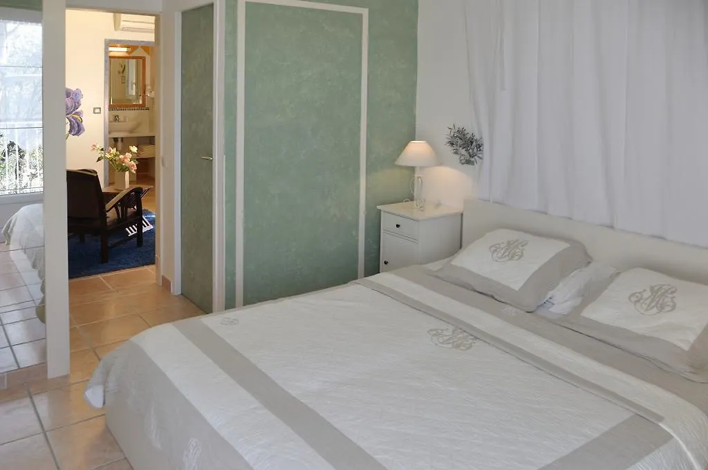 Appart'Hotel Villa Elaia Puyméras Hotel