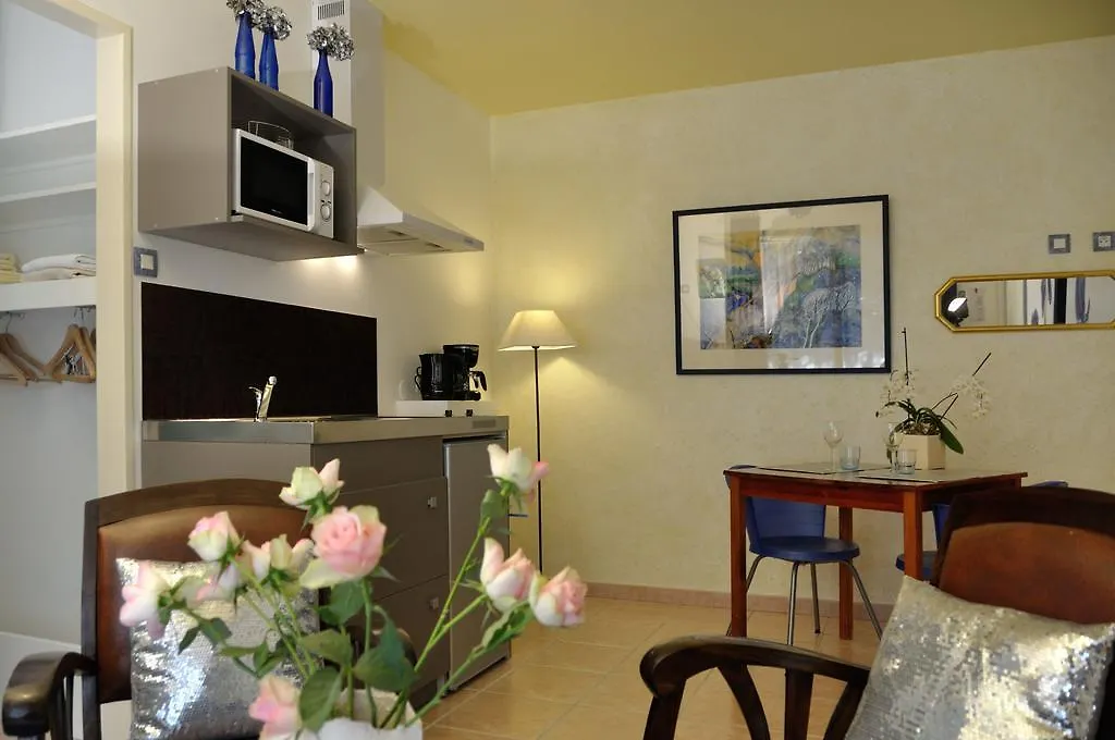 Hotel Appart'Hotel Villa Elaia Puyméras