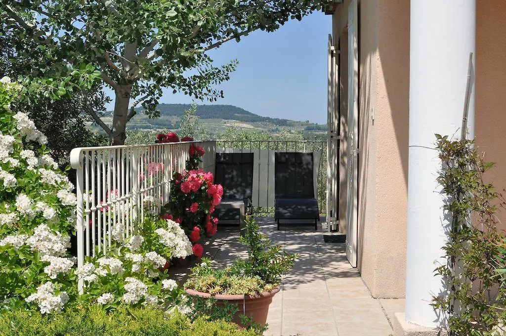 Appart'Hotel Villa Elaia Puyméras