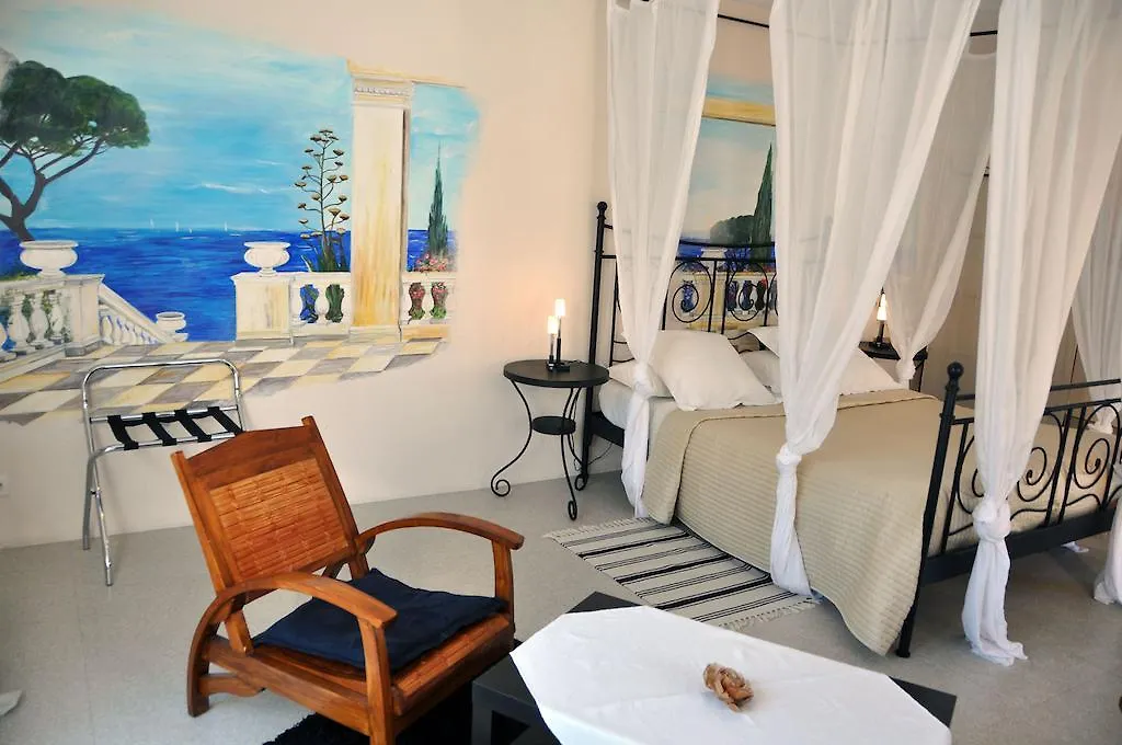 Appart'Hotel Villa Elaia Puyméras Hotel