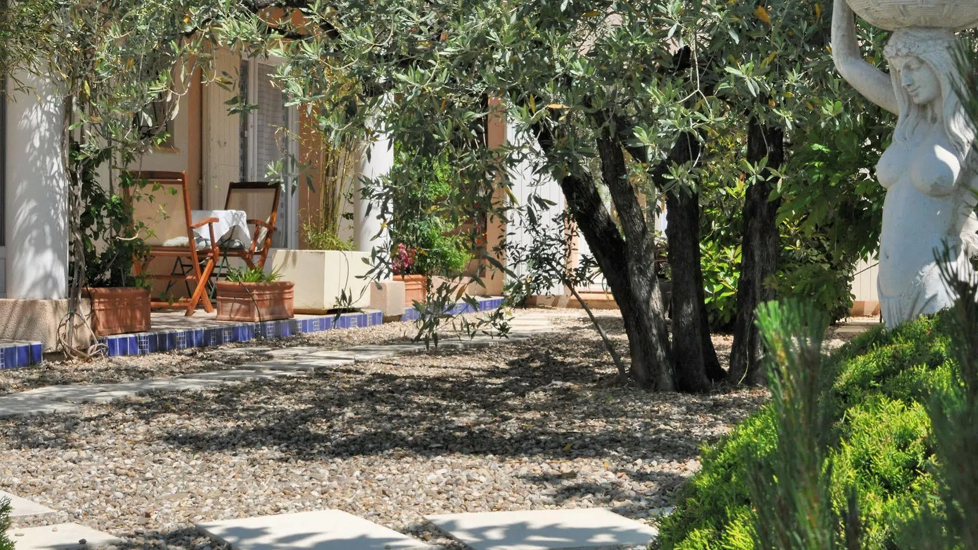 Appart'Hotel Villa Elaia Puyméras Hotel
